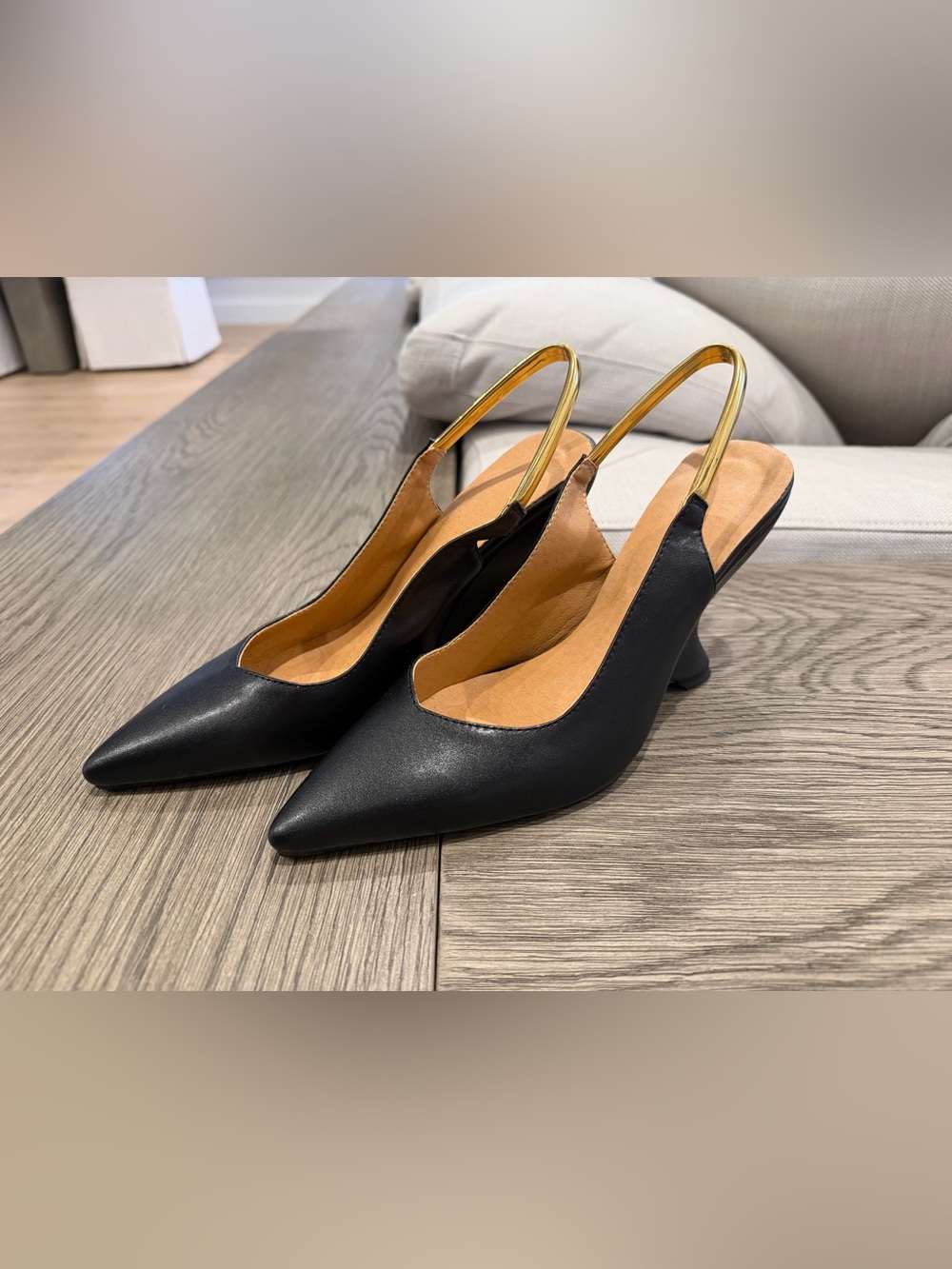 Black Pointed Slingback Heels with Gold Sling Strap (Bottega Vibes ‼️) size 41